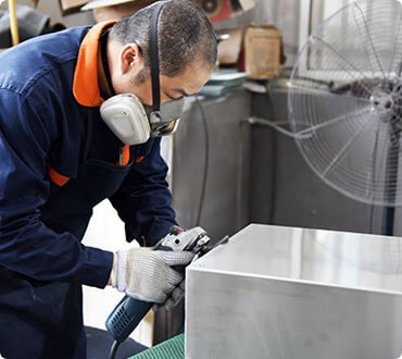 Electrical-Enclosure-Polishing (1)