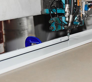 electrical-enclosure-foaming