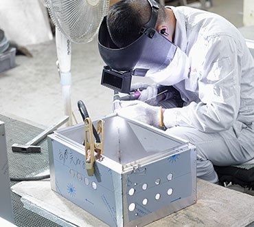 electrical-enclosure-wielding